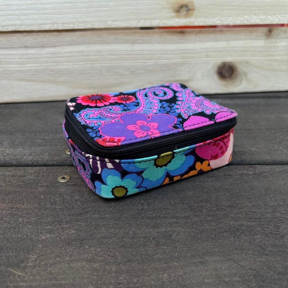 Purple Vera Bradley Multi-Colored Paisley Purse Travel Set - Picture 5 of 8